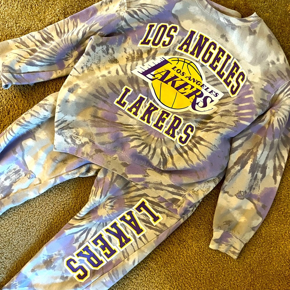 Lakers Sweatsuit